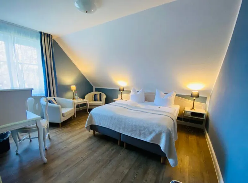 Schlafzimmer im Hotel Haus Kranich beim Fastenkurs an der Ostsee in Prerow